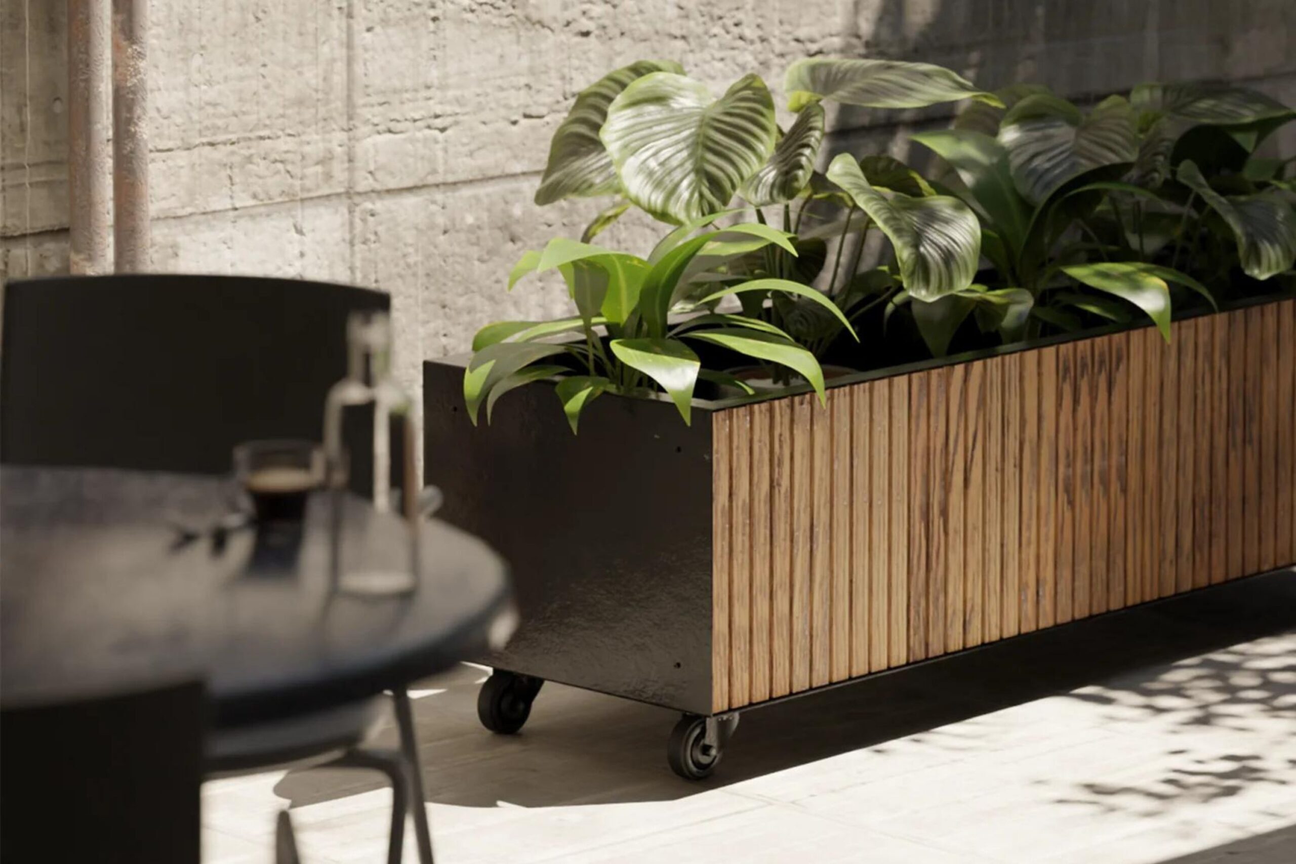 Bloom Box ALLO Clad Large Planter